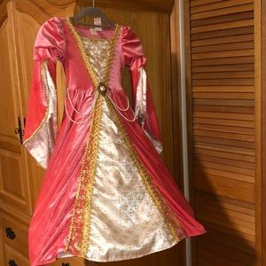 Halloween/Dress-up Costume